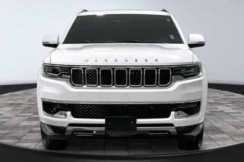 Photos of 2022 Jeep Wagoneer Series III for sale in Roanoke, IN at Southwest Auto Sales