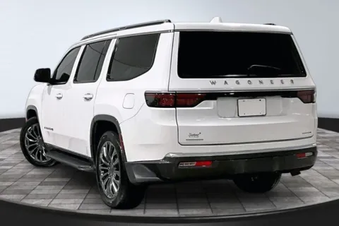 More photos of 2022 Jeep Wagoneer Series III at Southwest Auto Sales, IN