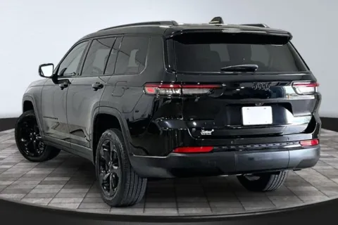 More photos of 2023 Jeep Grand Cherokee L Altitude at Southwest Auto Sales, IN