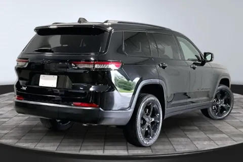 More photos of 2023 Jeep Grand Cherokee L Altitude at Southwest Auto Sales, IN