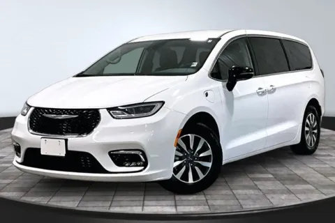 Another view of 2024 Chrysler Pacifica Hybrid Select for sale in Roanoke, IN at Southwest Auto Sales