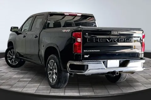 More photos of 2024 Chevrolet Silverado 1500 LT at Southwest Auto Sales, IN