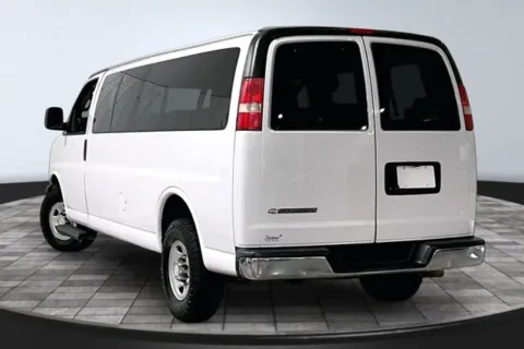 More photos of 2017 Chevrolet Express 3500 LT at Southwest Auto Sales, IN