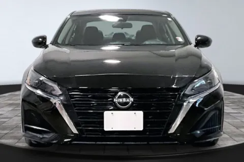 Photos of 2023 Nissan Altima 2.5 SV for sale in Roanoke, IN at Southwest Auto Sales