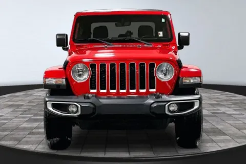 Photos of 2023 Jeep Gladiator Overland for sale in Roanoke, IN at Southwest Auto Sales