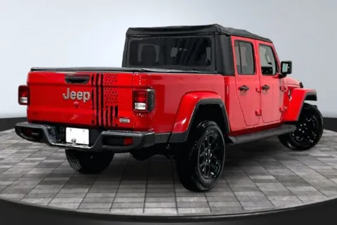 More photos of 2023 Jeep Gladiator Overland at Southwest Auto Sales, IN