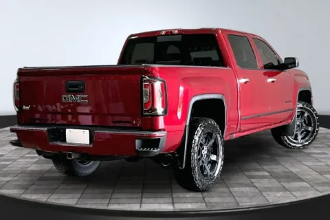 More photos of 2018 GMC Sierra 1500 Denali at Southwest Auto Sales, IN