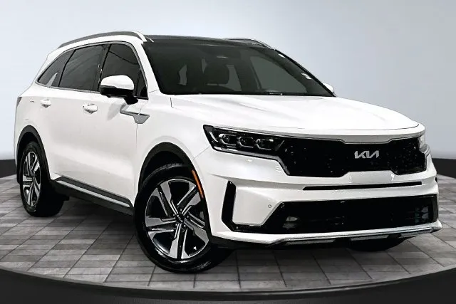 White 2022 Kia Sorento Plug-In Hybrid SX Prestige for sale in Roanoke, IN