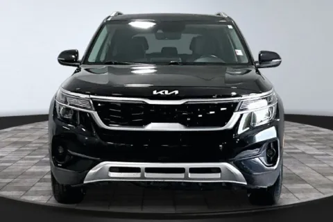 Photos of 2023 Kia Seltos S for sale in Roanoke, IN at Southwest Auto Sales