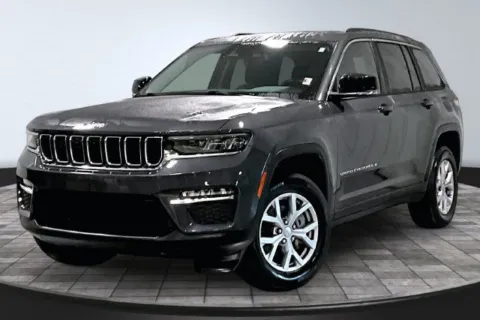 Another view of 2022 Jeep Grand Cherokee Limited for sale in Roanoke, IN at Southwest Auto Sales