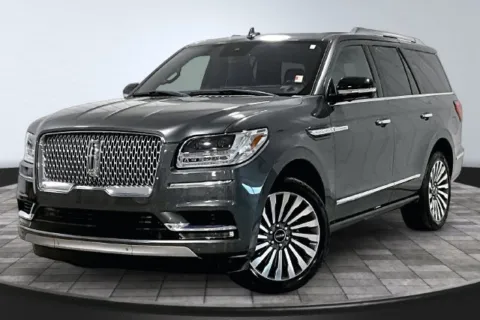 Another view of 2018 Lincoln Navigator Reserve for sale in Roanoke, IN at Southwest Auto Sales