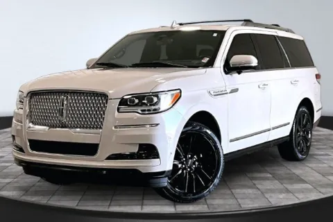 Another view of 2022 Lincoln Navigator Reserve for sale in Roanoke, IN at Southwest Auto Sales