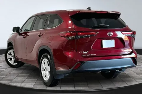 More photos of 2023 Toyota Highlander LE at Southwest Auto Sales, IN