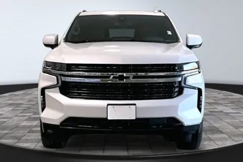 Photos of 2021 Chevrolet Suburban RST for sale in Roanoke, IN at Southwest Auto Sales