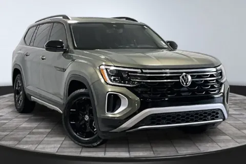 Green 2024 Volkswagen Atlas 2.0T Peak Edition SEL for sale in Roanoke, IN