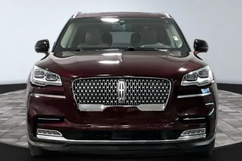Photos of 2022 Lincoln Aviator Reserve for sale in Roanoke, IN at Southwest Auto Sales