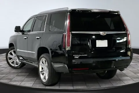 More photos of 2020 Cadillac Escalade Premium Luxury at Southwest Auto Sales, IN