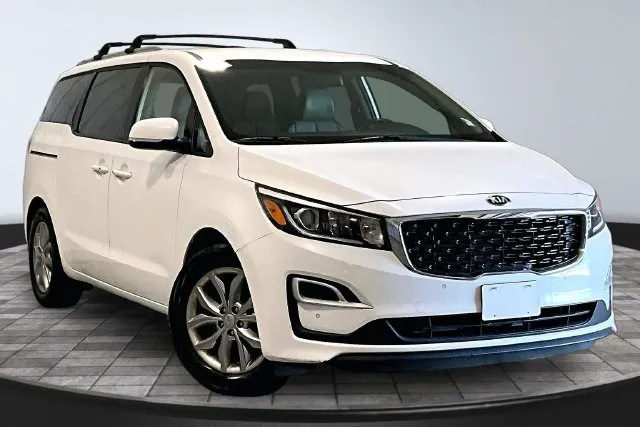 White 2019 Kia Sedona EX for sale in Roanoke, IN