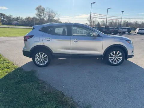 More photos of 2022 Nissan Rogue Sport S at Southwest Auto Sales, IN