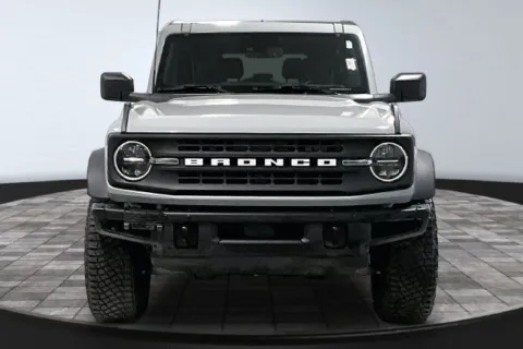 Photos of 2021 Ford Bronco Black Diamond for sale in Roanoke, IN at Southwest Auto Sales