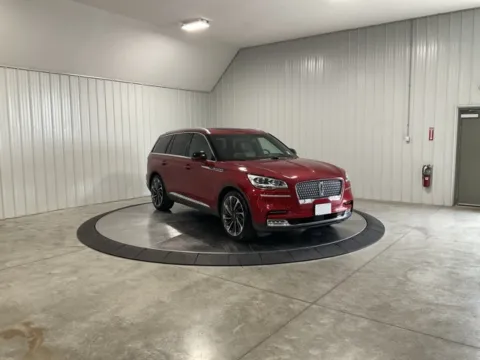 Photos of 2020 Lincoln Aviator Reserve for sale in Roanoke, IN at Southwest Auto Sales