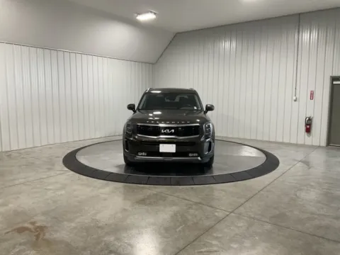 Another view of 2022 Kia Telluride SX for sale in Roanoke, IN at Southwest Auto Sales