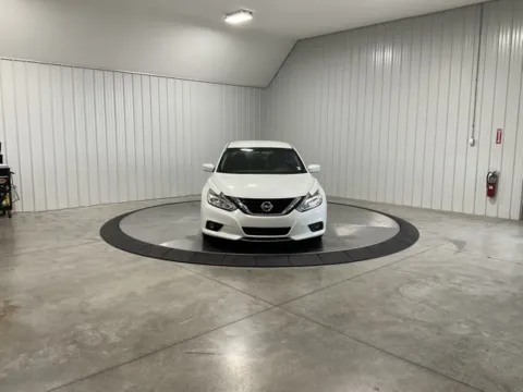 Another view of 2017 Nissan Altima 2.5 SV for sale in Roanoke, IN at Southwest Auto Sales