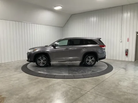 More photos of 2018 Toyota Highlander LE at Southwest Auto Sales, IN