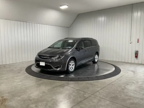 More photos of 2020 Chrysler Pacifica Touring L Plus at Southwest Auto Sales, IN