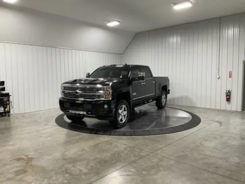 More photos of 2017 Chevrolet Silverado 2500HD High Country at Southwest Auto Sales, IN