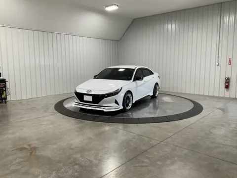 More photos of 2021 Hyundai Elantra SEL at Southwest Auto Sales, IN