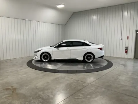 More photos of 2021 Hyundai Elantra SEL at Southwest Auto Sales, IN