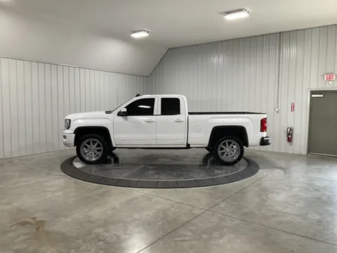 More photos of 2018 GMC Sierra 1500 at Southwest Auto Sales, IN