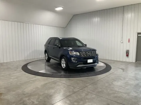 Photos of 2017 Ford Explorer XLT for sale in Roanoke, IN at Southwest Auto Sales