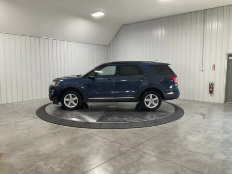 More photos of 2017 Ford Explorer XLT at Southwest Auto Sales, IN