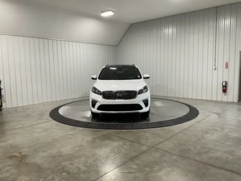 Another view of 2019 Kia Sorento SX Limited for sale in Roanoke, IN at Southwest Auto Sales