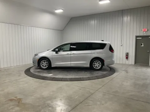 More photos of 2023 Chrysler Pacifica Touring L at Southwest Auto Sales, IN