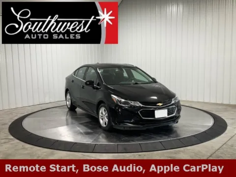 Black 2018 Chevrolet Cruze LT for sale in Roanoke, IN