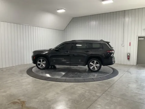 More photos of 2022 Jeep Grand Cherokee L Limited at Southwest Auto Sales, IN