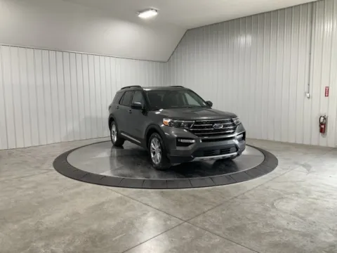 Photos of 2020 Ford Explorer XLT for sale in Roanoke, IN at Southwest Auto Sales