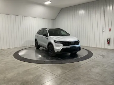 Photos of 2021 Kia Sorento S for sale in Roanoke, IN at Southwest Auto Sales
