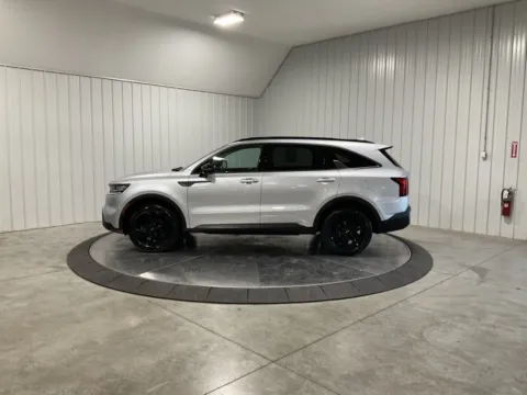 More photos of 2021 Kia Sorento S at Southwest Auto Sales, IN