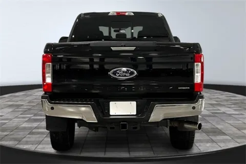 More photos of 2017 Ford F-250SD Lariat at Southwest Auto Sales, IN