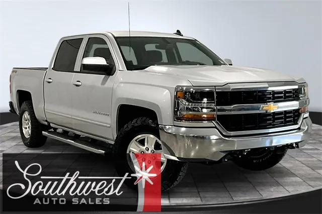 Silver 2018 Chevrolet Silverado 1500 LT for sale in Roanoke, IN