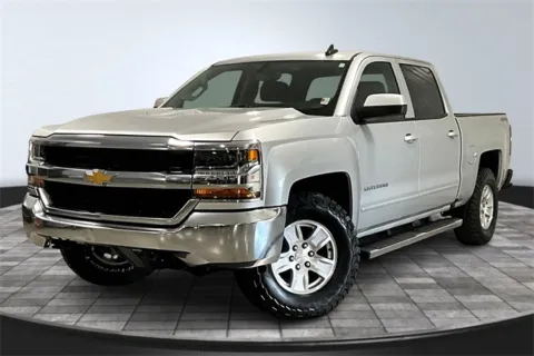 Another view of 2018 Chevrolet Silverado 1500 LT for sale in Roanoke, IN at Southwest Auto Sales