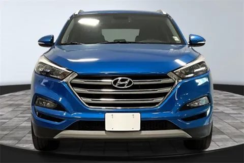 Photos of 2018 Hyundai Tucson Limited for sale in Roanoke, IN at Southwest Auto Sales
