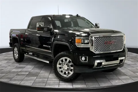 Black 2016 GMC Sierra 2500HD Denali for sale in Roanoke, IN