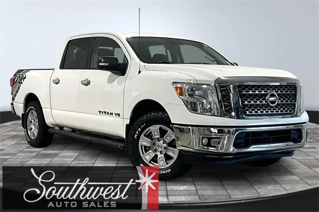 Black 2018 Nissan Titan SL for sale in Roanoke, IN