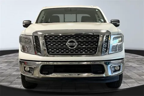 Photos of 2018 Nissan Titan SL for sale in Roanoke, IN at Southwest Auto Sales