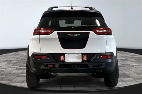 More photos of 2017 Jeep Cherokee Trailhawk at Southwest Auto Sales, IN